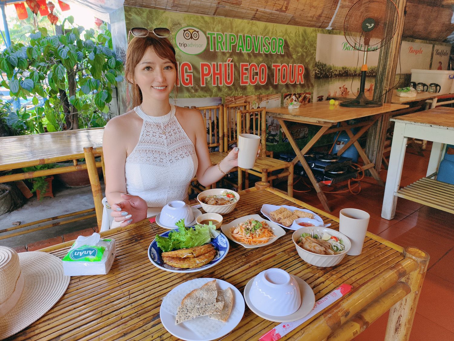 【會安籃船遊體驗】會安椰子船水鄉探險，搖船旋轉秀、午餐與小費全攻略! @混血珊莎的奇幻旅程