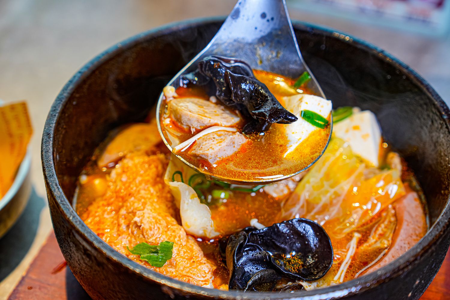 饗燒肉亭｜中壢高 CP 值燒肉！厚切和牛x天使紅蝦無限續點 @混血珊莎的奇幻旅程