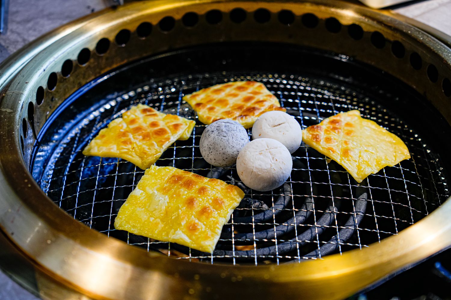 饗燒肉亭｜中壢高 CP 值燒肉！厚切和牛x天使紅蝦無限續點 @混血珊莎的奇幻旅程