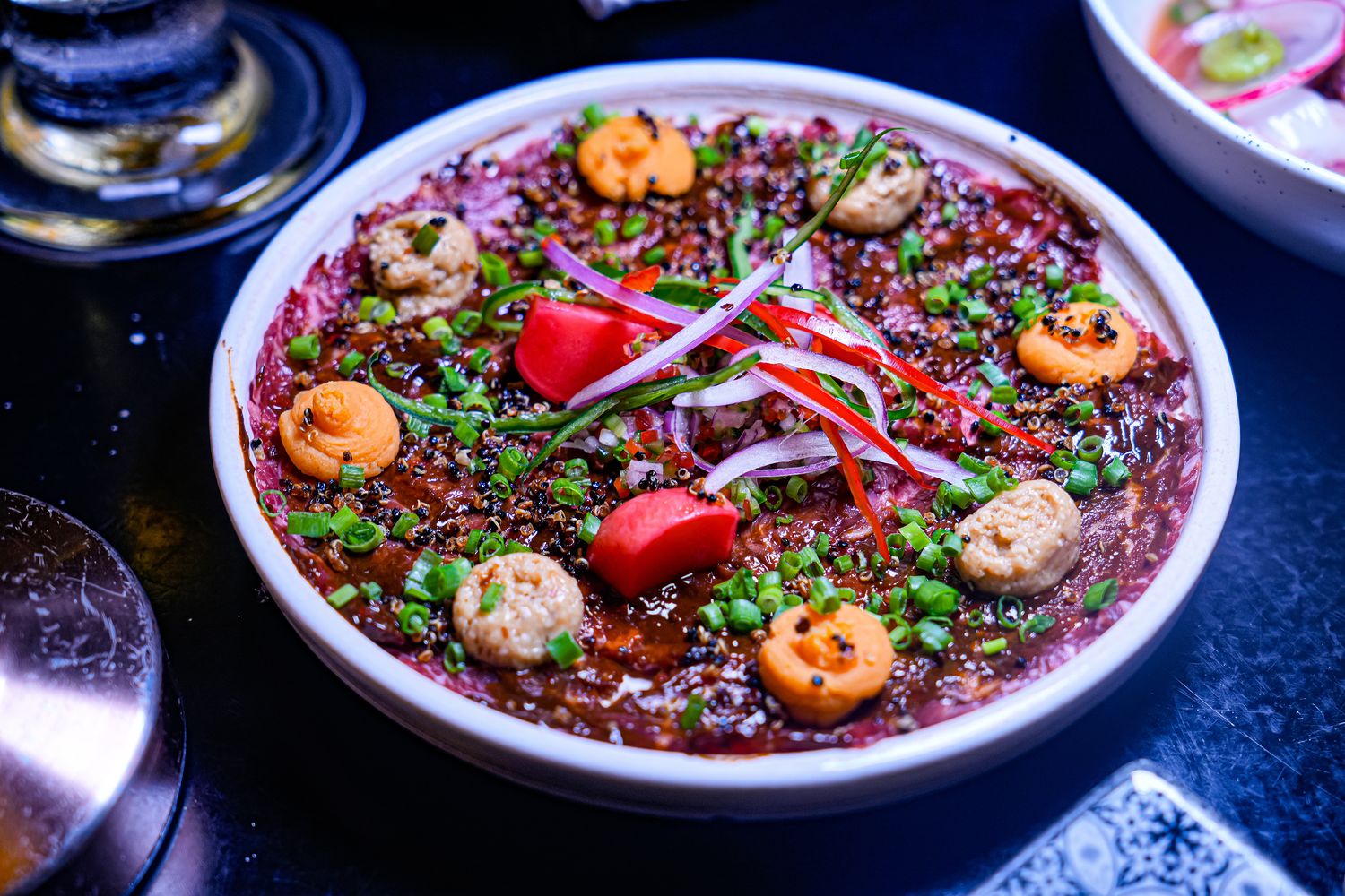 曼谷 Mojjo Rooftop Lounge Bar | 32 樓夜景享受拉丁風情的微醺之夜！ @混血珊莎的奇幻旅程