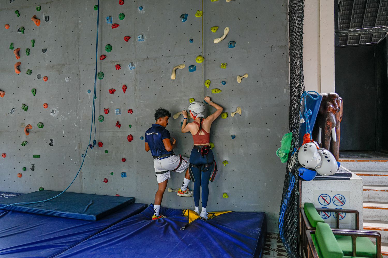 普吉島 Club Med Phuket (下)：水陸運動到超嗨夜間表演派對秀，還有神隊友兒童俱樂部! @混血珊莎的奇幻旅程