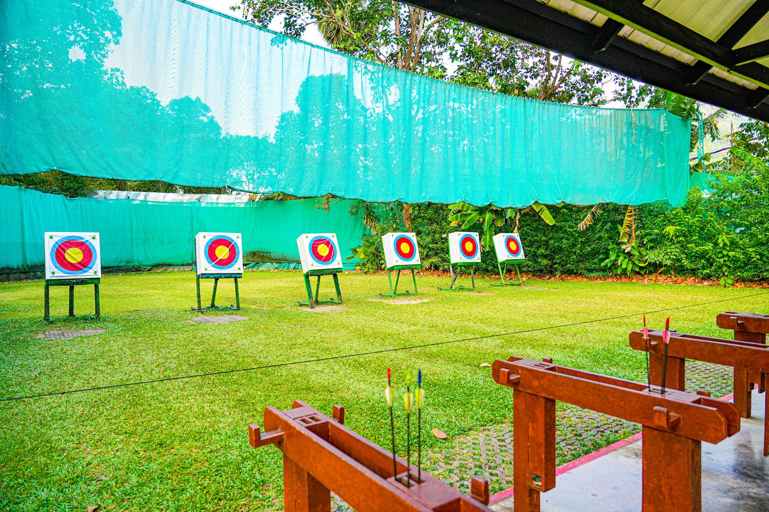 普吉島 Club Med Phuket (下)：水陸運動到超嗨夜間表演派對秀，還有神隊友兒童俱樂部! @混血珊莎的奇幻旅程