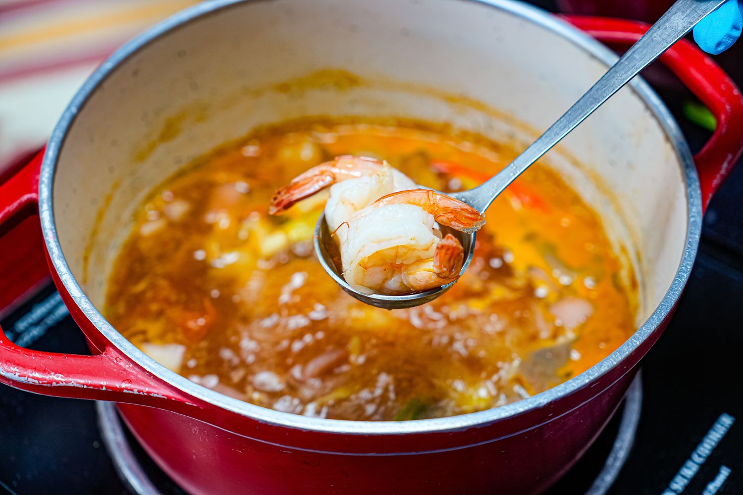 普吉島 Club Med Phuket (下)：水陸運動到超嗨夜間表演派對秀，還有神隊友兒童俱樂部! @混血珊莎的奇幻旅程