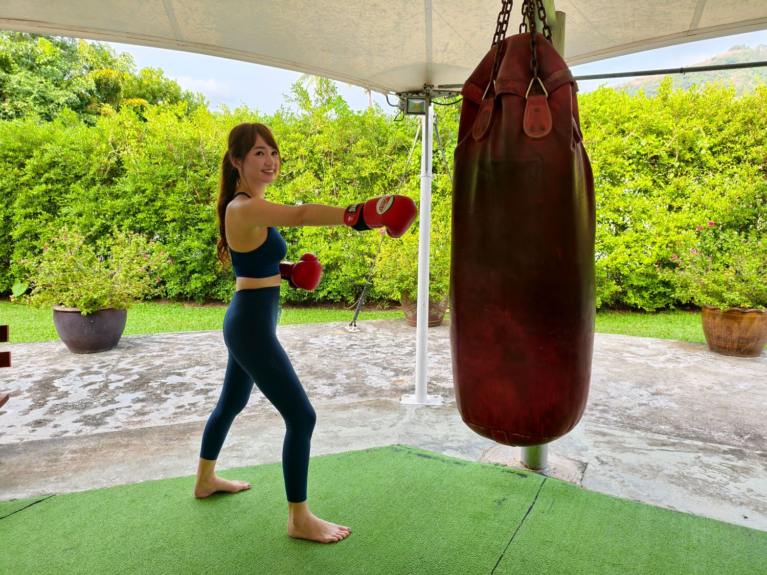 普吉島 Club Med Phuket (下)：水陸運動到超嗨夜間表演派對秀，還有神隊友兒童俱樂部! @混血珊莎的奇幻旅程