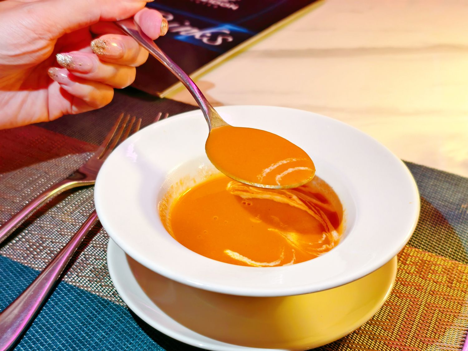 峴港Pseidon漢江遊船|龍橋噴火秀、焗烤龍蝦大餐、船上表演秀,河上浪漫夜晚! @混血珊莎的奇幻旅程 峴港Pseidon漢江遊船|龍橋噴火秀、焗烤龍蝦大餐、船上表演秀,河上浪漫夜晚! @混血珊莎的奇幻旅程