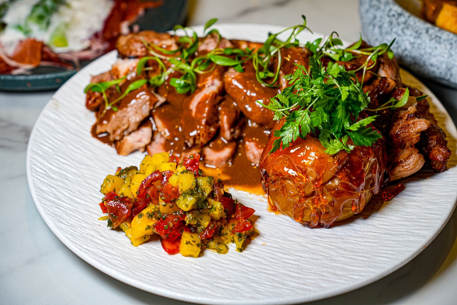 【台北東區餐酒館】緩緩 FABULA｜藏身鬧區的質感約會餐廳、歲末聚餐首選推薦! @混血珊莎的奇幻旅程