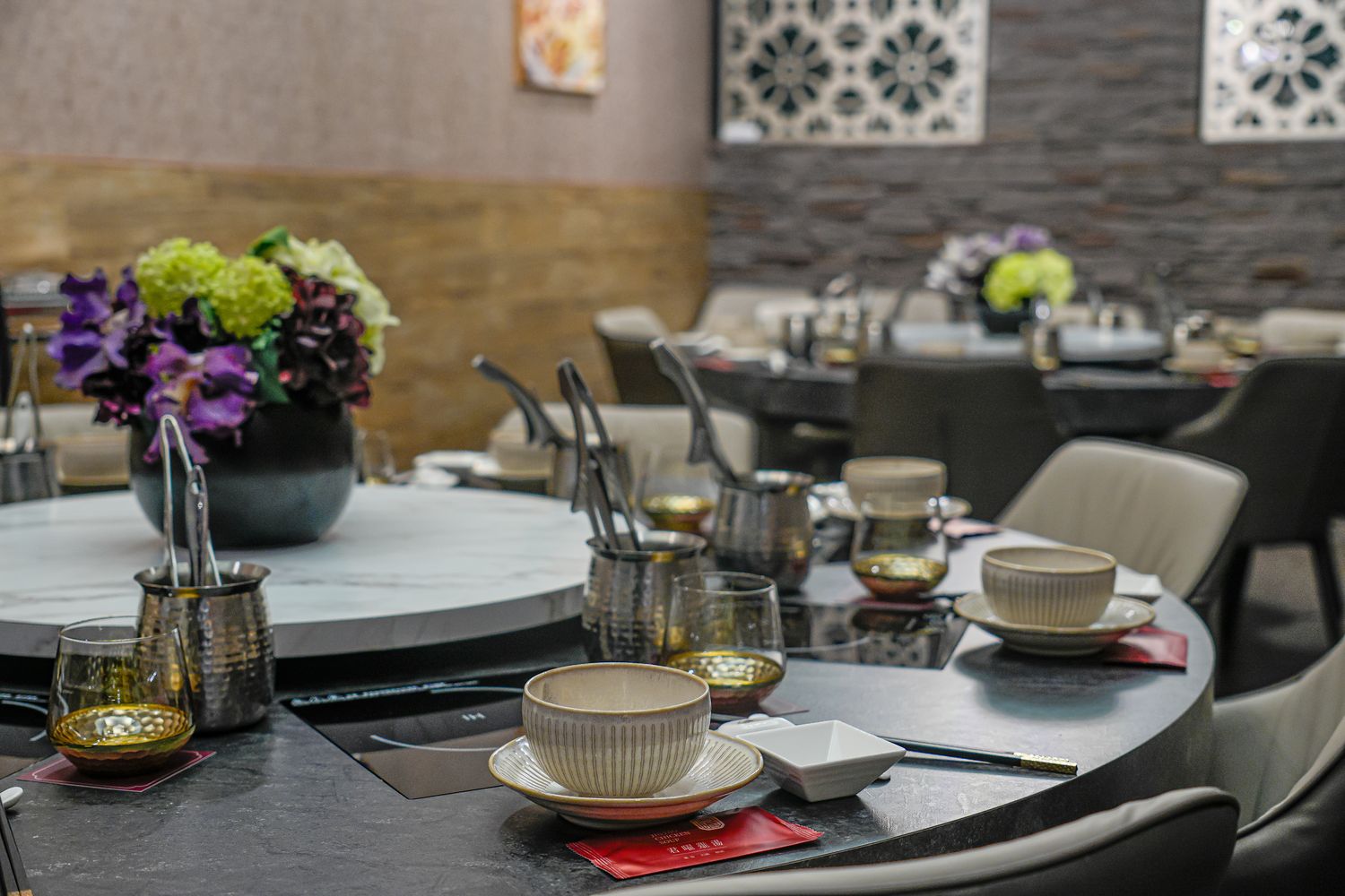 君曜雞湯｜台北信義區神仙系金黃雞湯! 包廂可KTV歡唱、龍蝦海陸饗宴 (近世貿/101) @混血珊莎的奇幻旅程