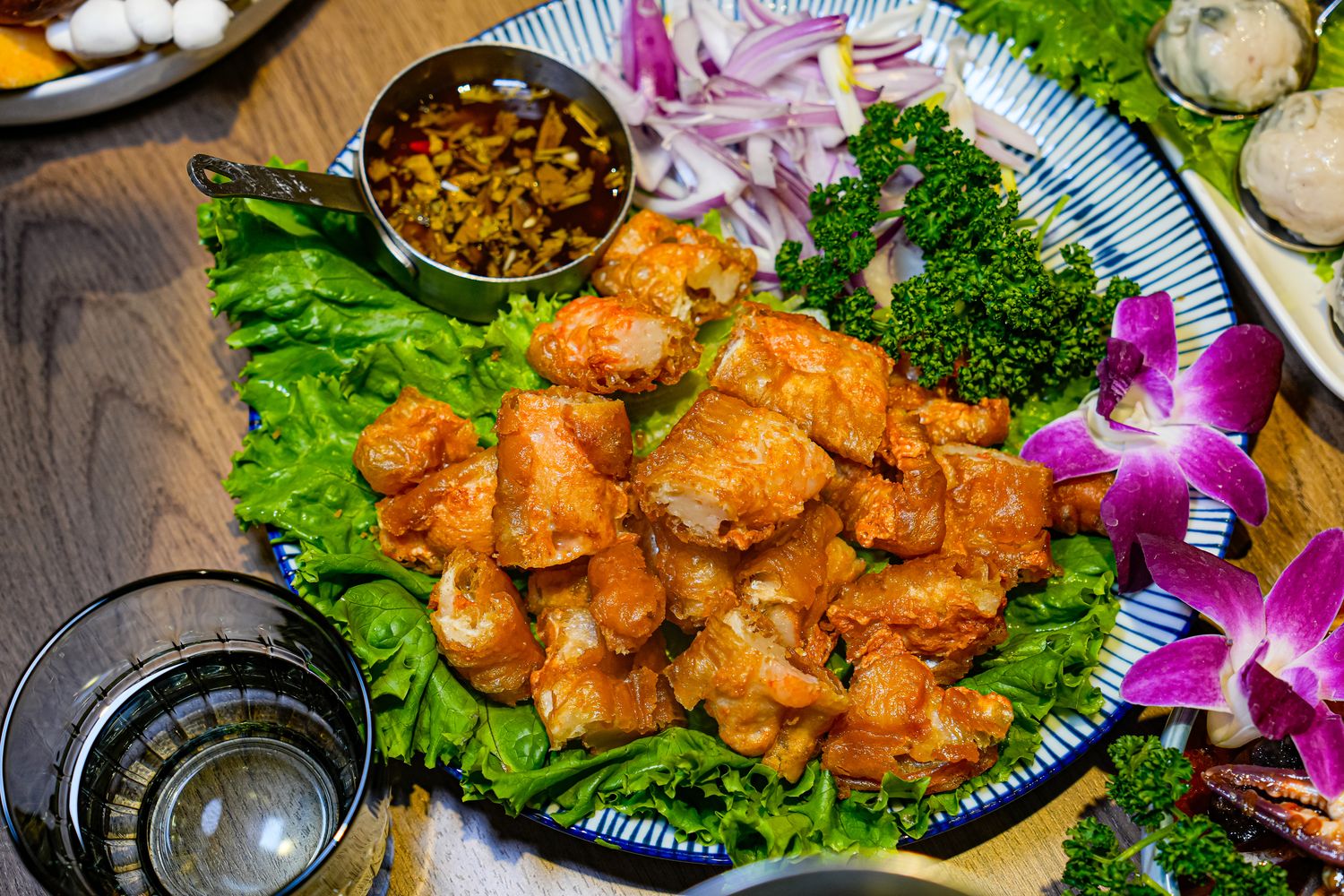 君曜雞湯｜台北信義區神仙系金黃雞湯! 包廂可KTV歡唱、龍蝦海陸饗宴 (近世貿/101) @混血珊莎的奇幻旅程