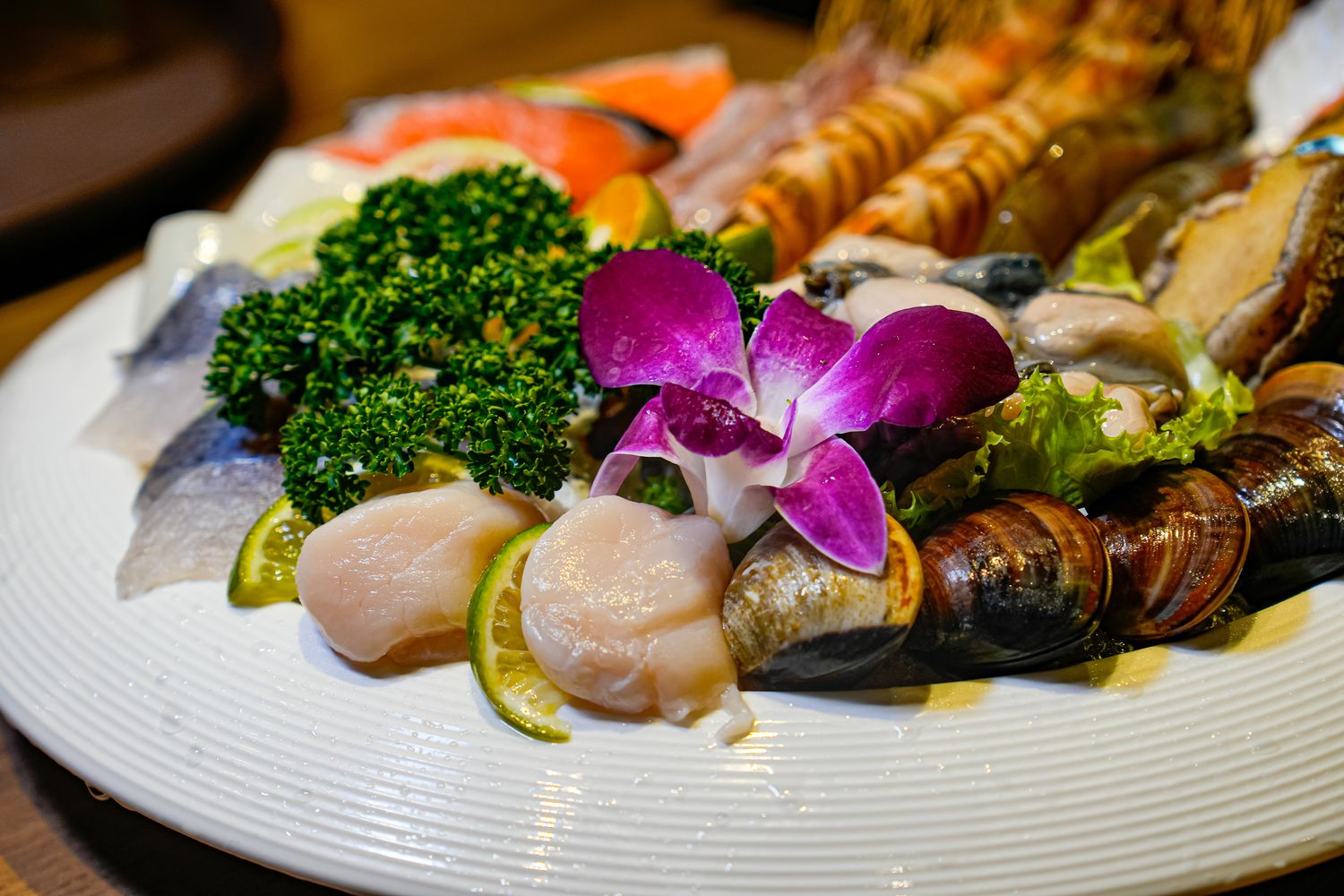 君曜雞湯｜台北信義區神仙系金黃雞湯! 包廂可KTV歡唱、龍蝦海陸饗宴 (近世貿/101) @混血珊莎的奇幻旅程