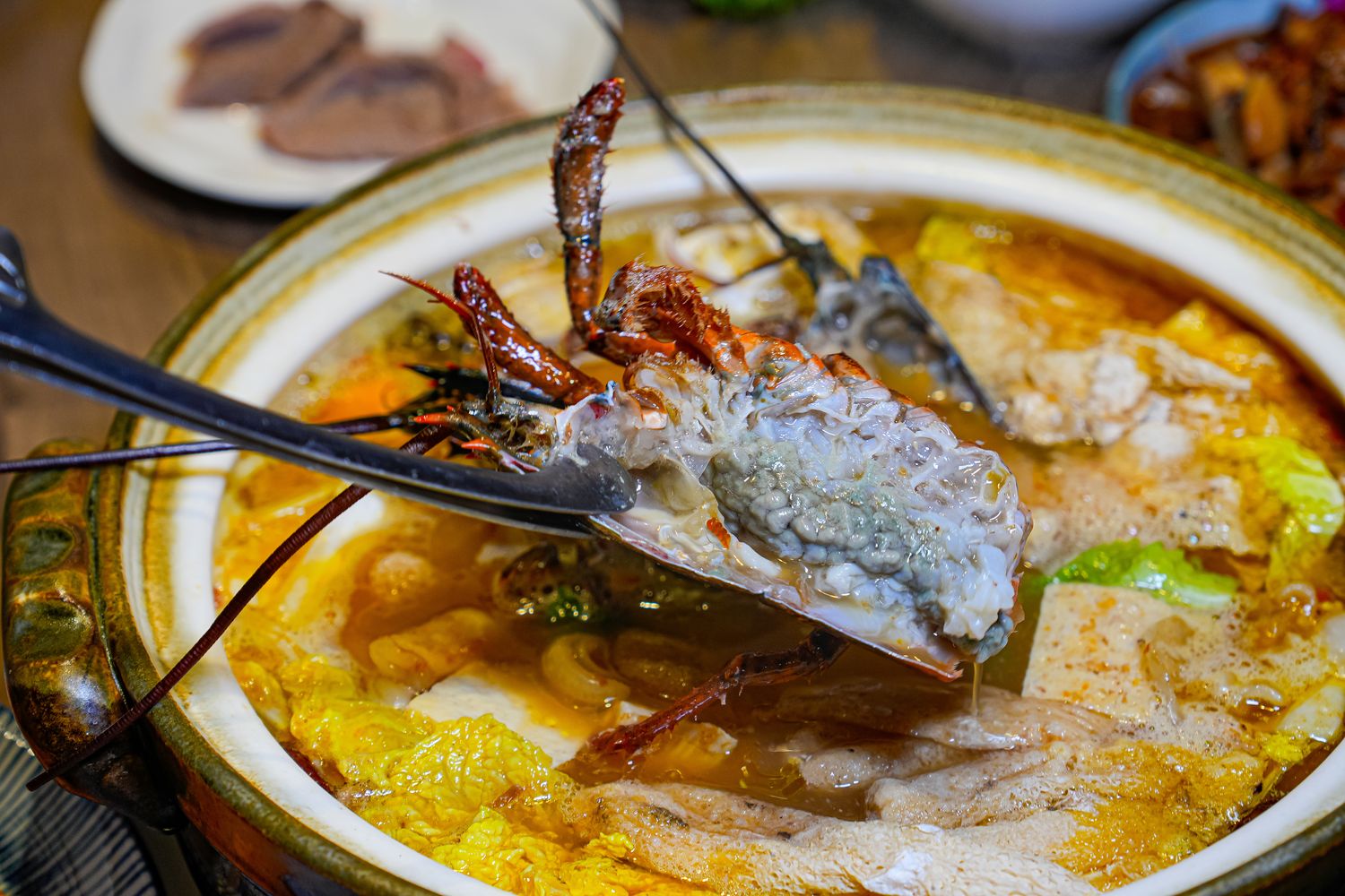 君曜雞湯｜台北信義區神仙系金黃雞湯! 包廂可KTV歡唱、龍蝦海陸饗宴 (近世貿/101) @混血珊莎的奇幻旅程