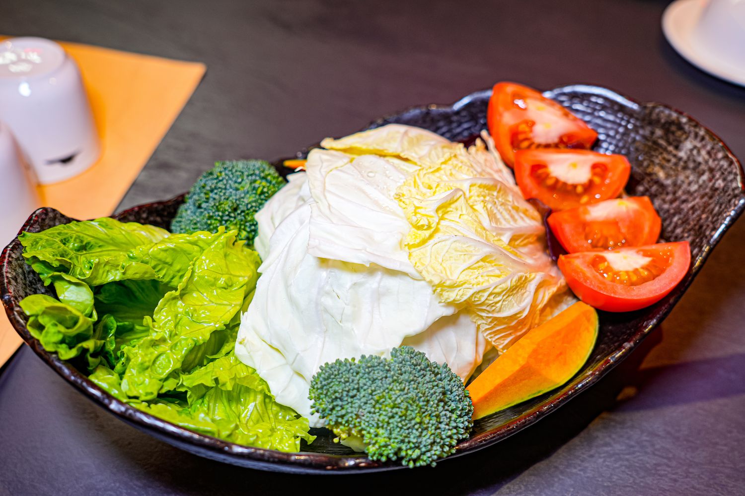 【岩漿火鍋 桃園中正店】極致漢方麻辣湯 x 視覺系火焰炙燒豬,藝文特區宵夜聚餐新地標! @混血珊莎的奇幻旅程 【岩漿火鍋 桃園中正店】極致漢方麻辣湯 x 視覺系火焰炙燒豬,藝文特區宵夜聚餐新地標! @混血珊莎的奇幻旅程