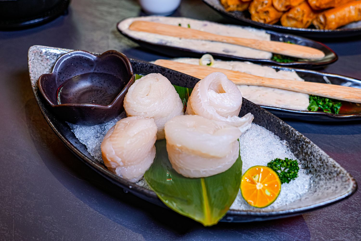 【岩漿火鍋 桃園中正店】極致漢方麻辣湯 x 視覺系火焰炙燒豬,藝文特區宵夜聚餐新地標! @混血珊莎的奇幻旅程 【岩漿火鍋 桃園中正店】極致漢方麻辣湯 x 視覺系火焰炙燒豬,藝文特區宵夜聚餐新地標! @混血珊莎的奇幻旅程