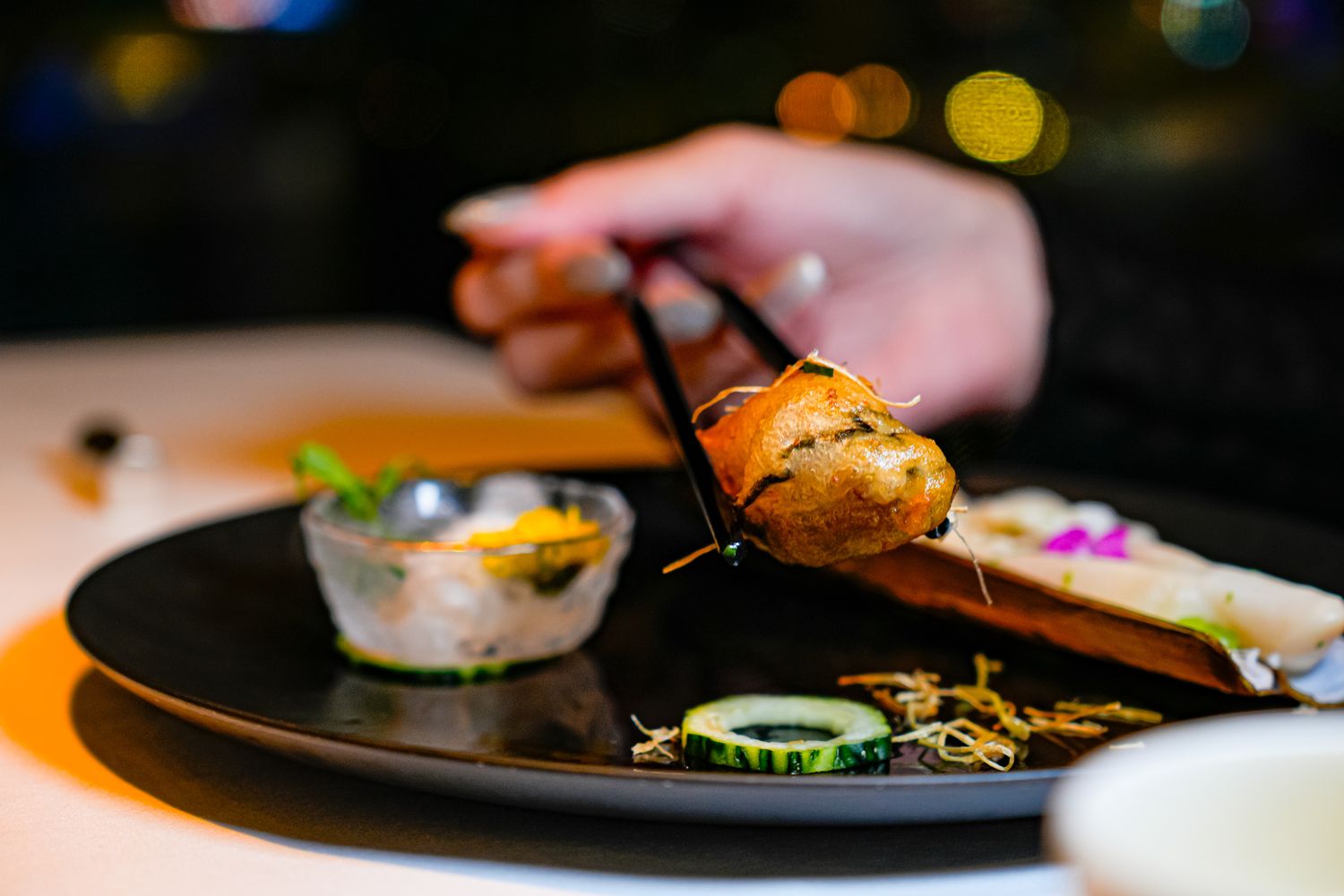 香港美食|天外天 Above & Beyond：唯港薈28樓無敵維港天際線，約會慶生必去頂級中餐廳! @混血珊莎的奇幻旅程