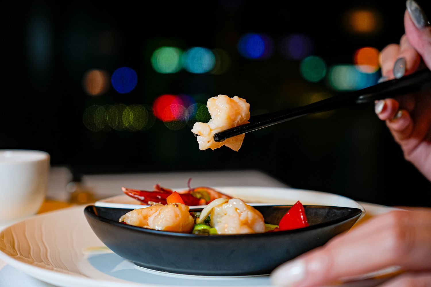 香港美食|天外天 Above & Beyond：唯港薈28樓無敵維港天際線，約會慶生必去頂級中餐廳! @混血珊莎的奇幻旅程
