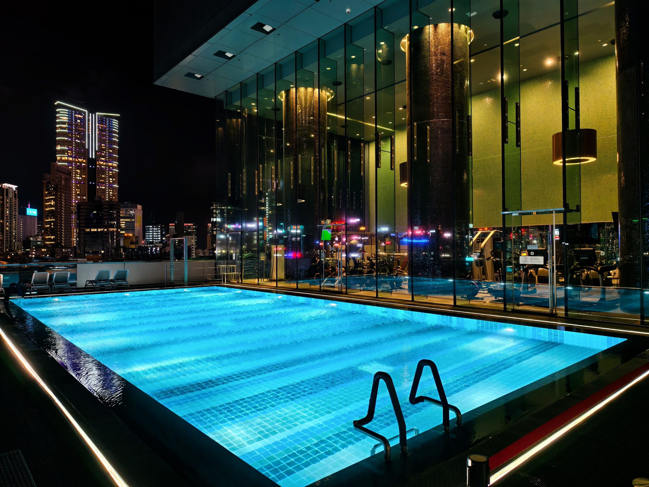 【香港住宿分享】九龍尖沙咀 Hotel ICON 唯港薈,躺看維港夜景,專屬 Lounge 尊榮享受! @混血珊莎的奇幻旅程 【香港住宿分享】九龍尖沙咀 Hotel ICON 唯港薈,躺看維港夜景,專屬 Lounge 尊榮享受! @混血珊莎的奇幻旅程