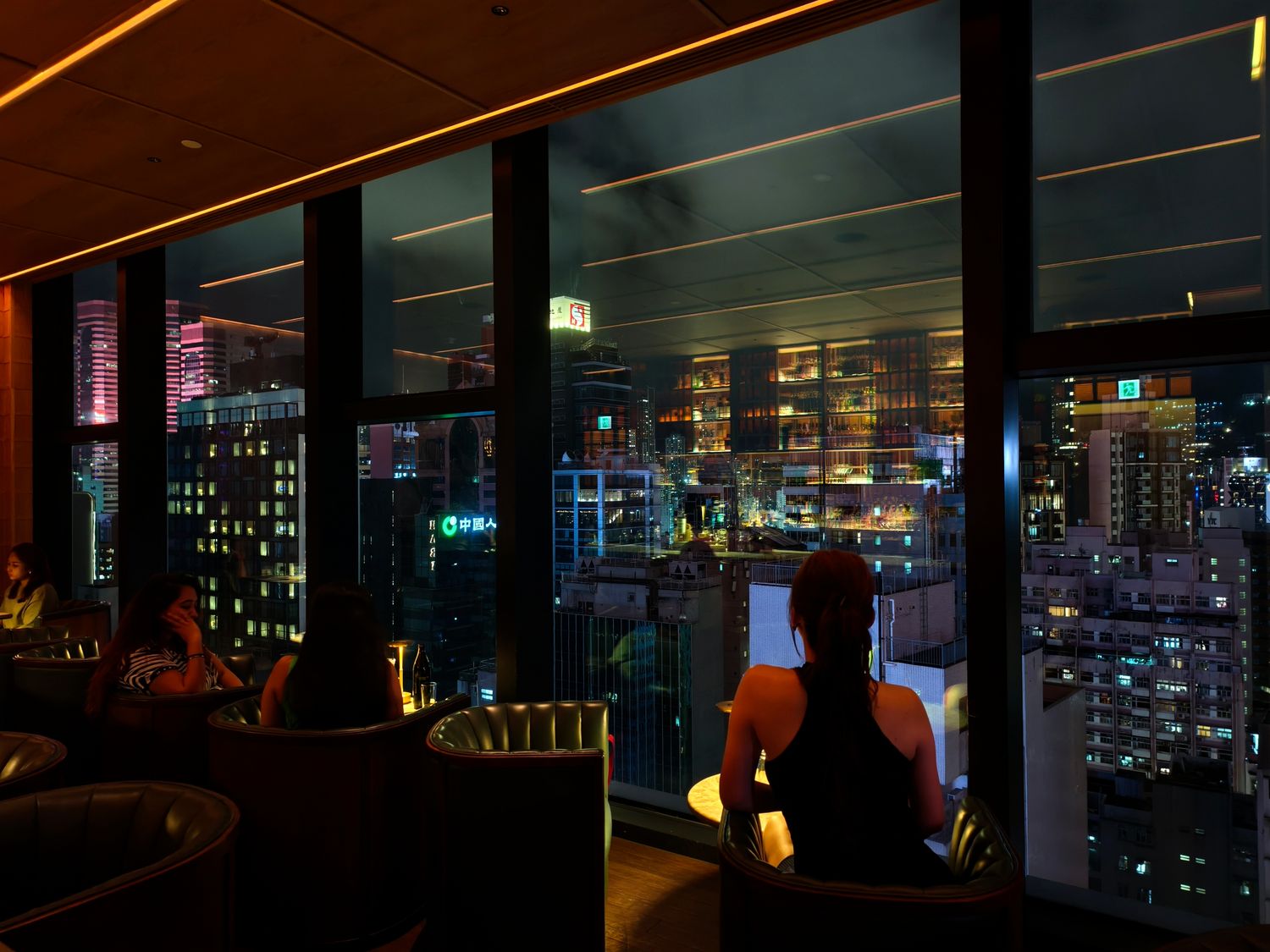 【香港酒吧】Uncle Ming’s Whisky Bar：香港明怡美憬閣精選酒店25樓高空夜景 @混血珊莎的奇幻旅程