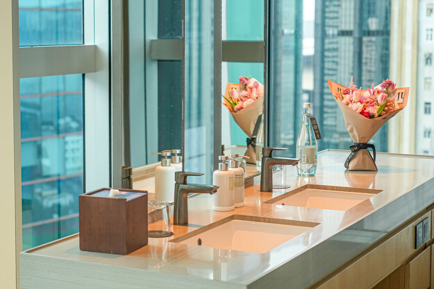 灣仔五星飯店｜香港明怡美憬閣精選酒店 AKI Hotel Hong Kong-MGallery Collection @混血珊莎的奇幻旅程