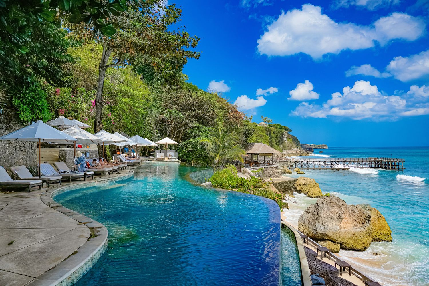 【2026峇里島住宿推薦】AYANA Resort Bali 開箱全攻略:RIMBA海景房、Rock Bar 岩石酒吧、餐廳泳池博物館一次看! @混血珊莎的奇幻旅程 【2026峇里島住宿推薦】AYANA Resort Bali 開箱全攻略:RIMBA海景房、Rock Bar 岩石酒吧、餐廳泳池博物館一次看! @混血珊莎的奇幻旅程