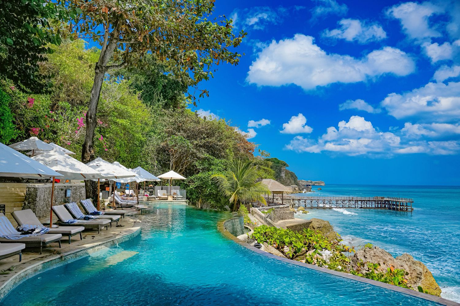 【2026峇里島住宿推薦】AYANA Resort Bali 開箱全攻略:RIMBA海景房、Rock Bar 岩石酒吧、餐廳泳池博物館一次看! @混血珊莎的奇幻旅程 【2026峇里島住宿推薦】AYANA Resort Bali 開箱全攻略:RIMBA海景房、Rock Bar 岩石酒吧、餐廳泳池博物館一次看! @混血珊莎的奇幻旅程