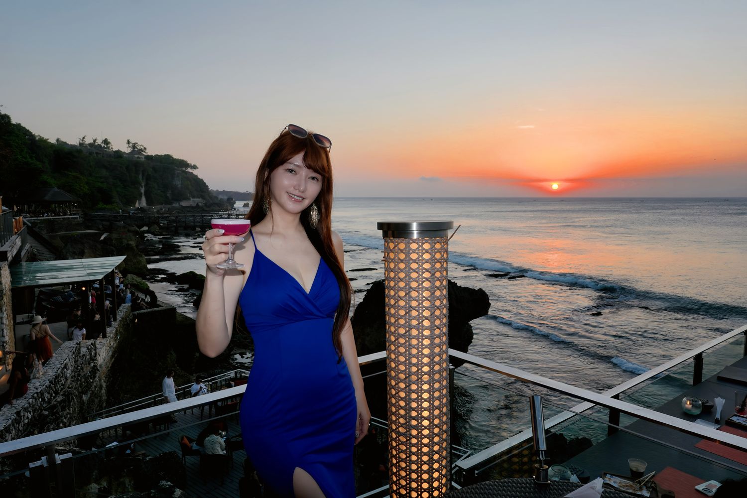 【峇里島自由行必去景點】AYANA 岩石酒吧 Rock Bar :CNN評選全球最佳夕陽,懸崖無敵海景! @混血珊莎的奇幻旅程 【峇里島自由行必去景點】AYANA 岩石酒吧 Rock Bar :CNN評選全球最佳夕陽,懸崖無敵海景! @混血珊莎的奇幻旅程