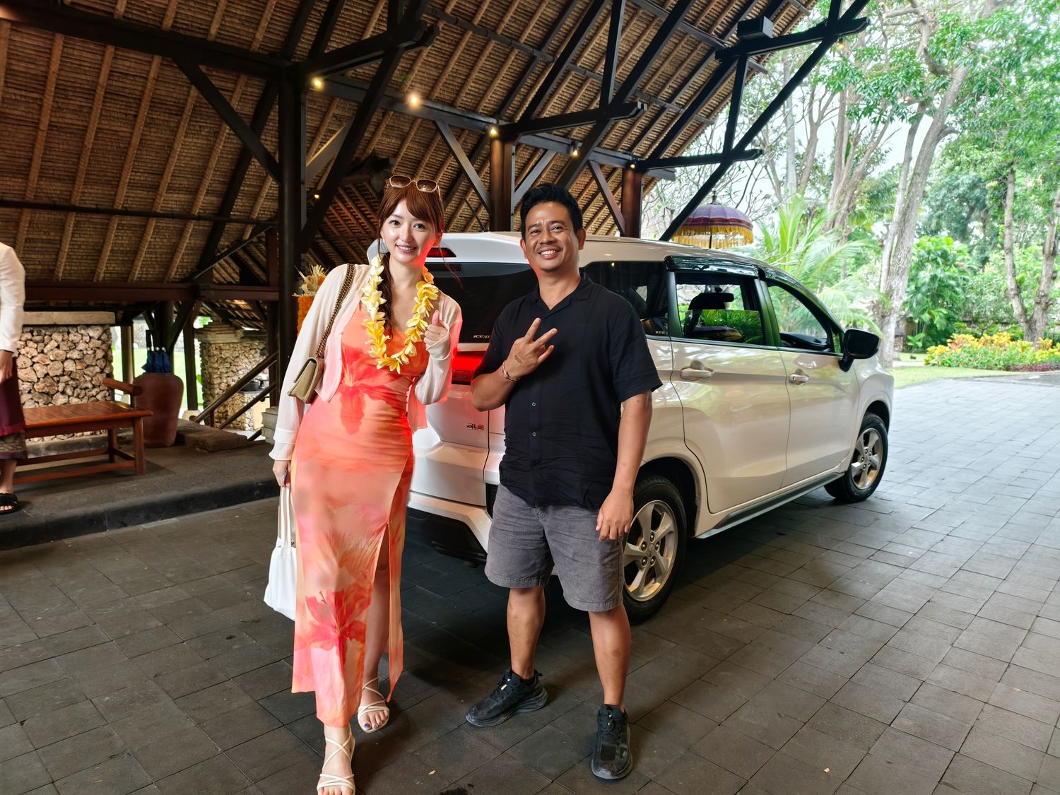 【峇里島包車】激推中文司機! 烏布一日遊這樣排,不流汗拍爆叢林秘境與絕美梯田! @混血珊莎的奇幻旅程 【峇里島包車】激推中文司機! 烏布一日遊這樣排,不流汗拍爆叢林秘境與絕美梯田! @混血珊莎的奇幻旅程