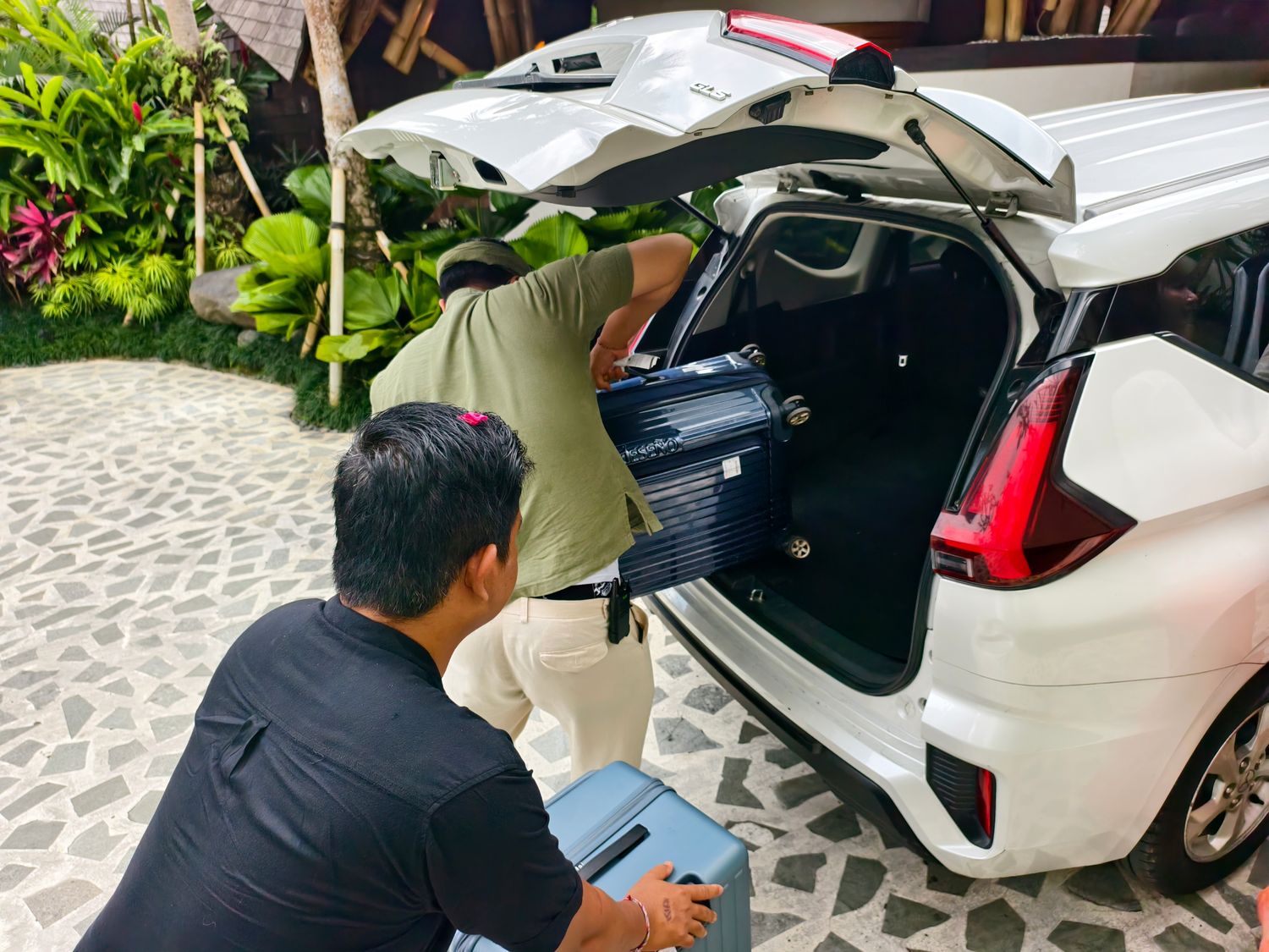 【峇里島包車】激推中文司機! 烏布一日遊這樣排，不流汗拍爆叢林秘境與絕美梯田! @混血珊莎的奇幻旅程