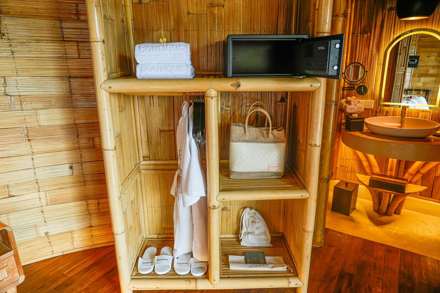 【峇里島住宿推薦】烏布 Bambootel Sawah View : 夢幻竹建築Pool Villa,開門就是綠色梯田! @混血珊莎的奇幻旅程 【峇里島住宿推薦】烏布 Bambootel Sawah View : 夢幻竹建築Pool Villa,開門就是綠色梯田! @混血珊莎的奇幻旅程