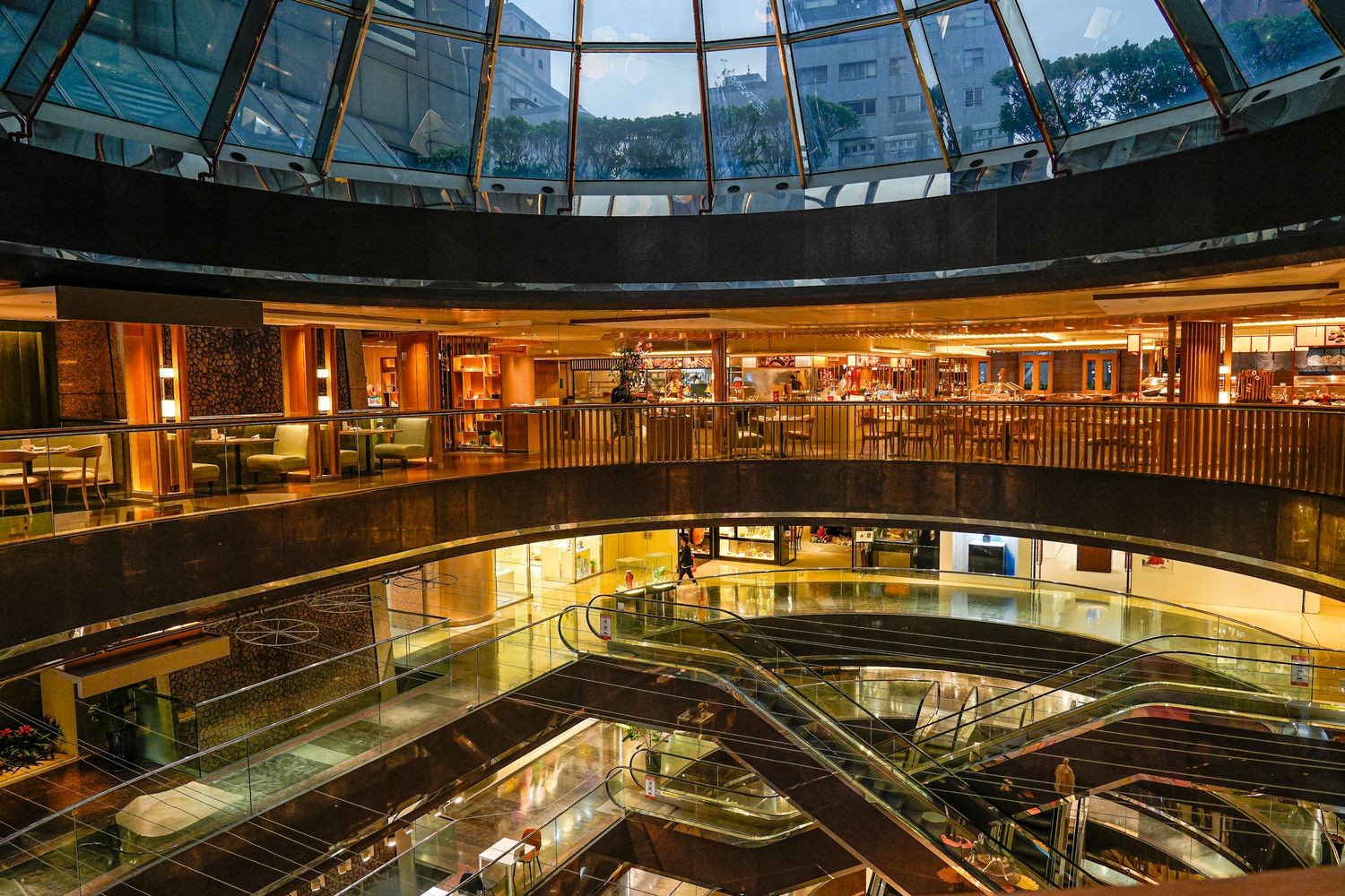 台北吃到飽推薦｜遠東香格里拉自助餐：遠東 CAF&Eacute; 必吃美食、價位與訂位全攻略 @混血珊莎的奇幻旅程