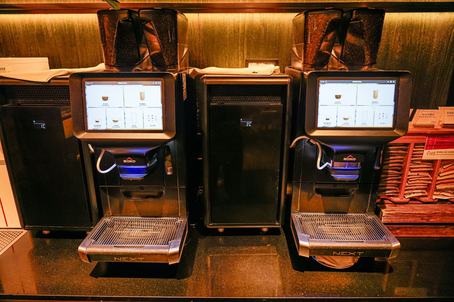 台北吃到飽推薦｜遠東香格里拉自助餐：遠東 CAF&Eacute; 必吃美食、價位與訂位全攻略 @混血珊莎的奇幻旅程