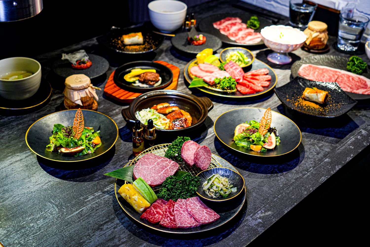 【2026台北燒肉推薦】精選 13 間人氣台北人氣燒烤，完整食記分享! @混血珊莎的奇幻旅程
