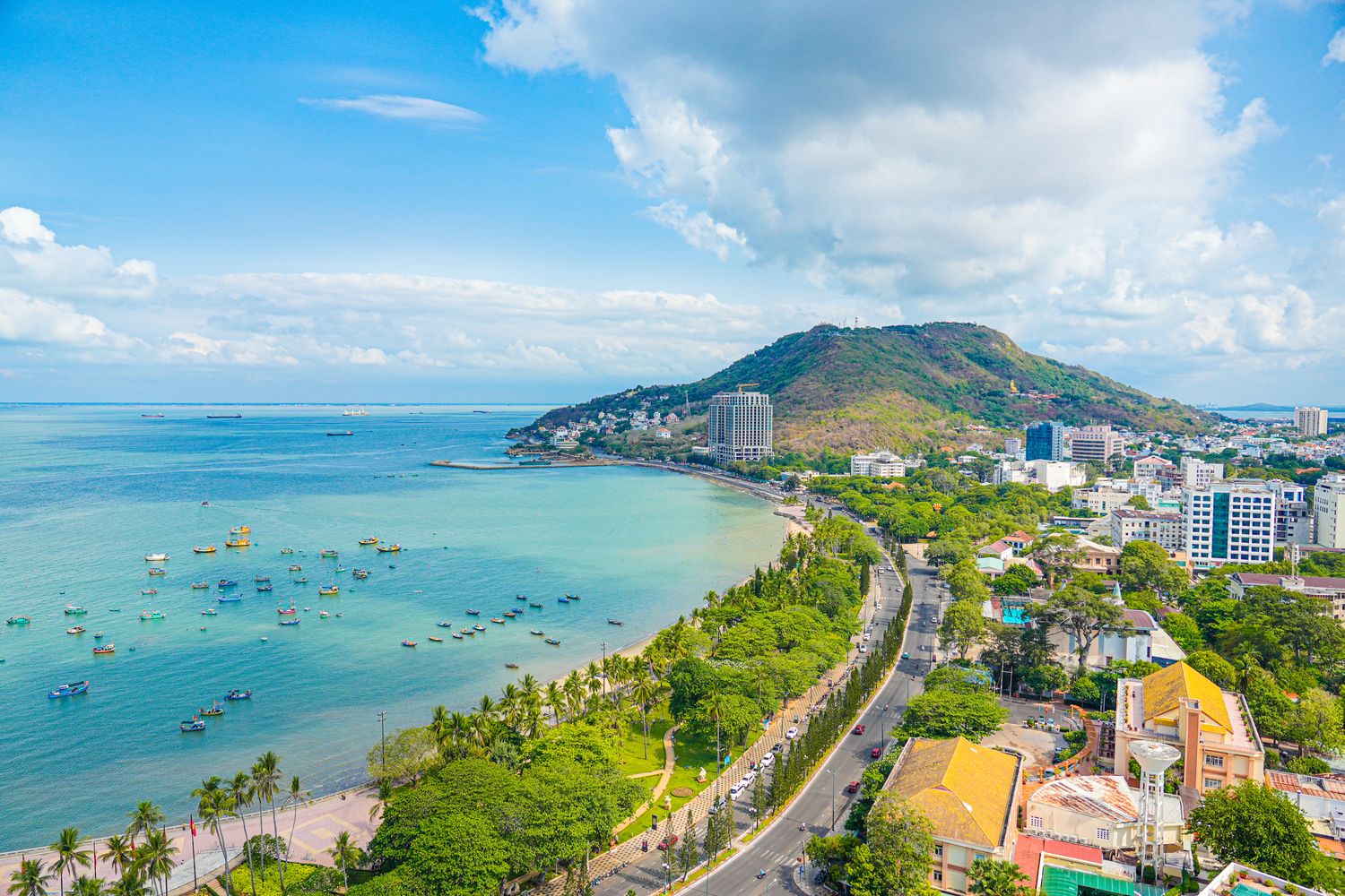 越南頭頓住宿推薦 Fusion Suites Vung Tau|絕美頂樓無邊際泳池，胡志明近郊海景渡假天堂! @混血珊莎的奇幻旅程