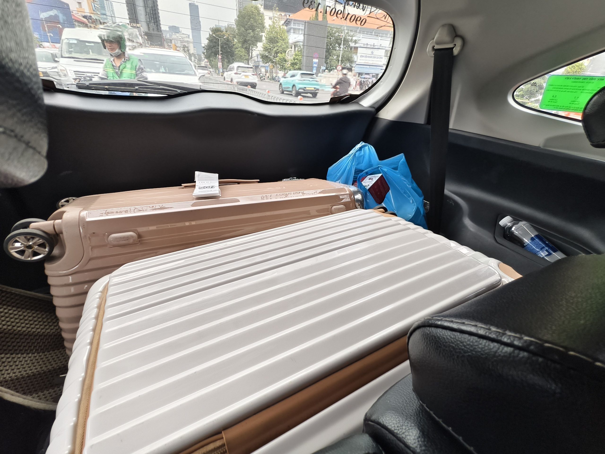 越南頭頓住宿推薦 Fusion Suites Vung Tau|絕美頂樓無邊際泳池，胡志明近郊海景渡假天堂! @混血珊莎的奇幻旅程