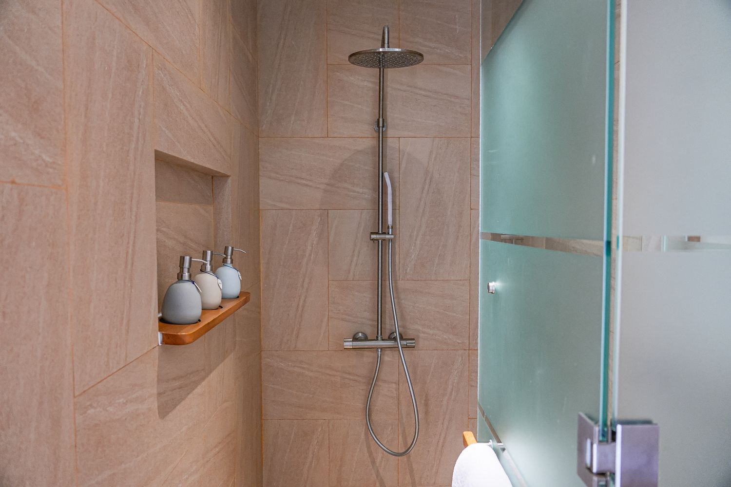 越南頭頓住宿推薦 Fusion Suites Vung Tau|絕美頂樓無邊際泳池，胡志明近郊海景渡假天堂! @混血珊莎的奇幻旅程