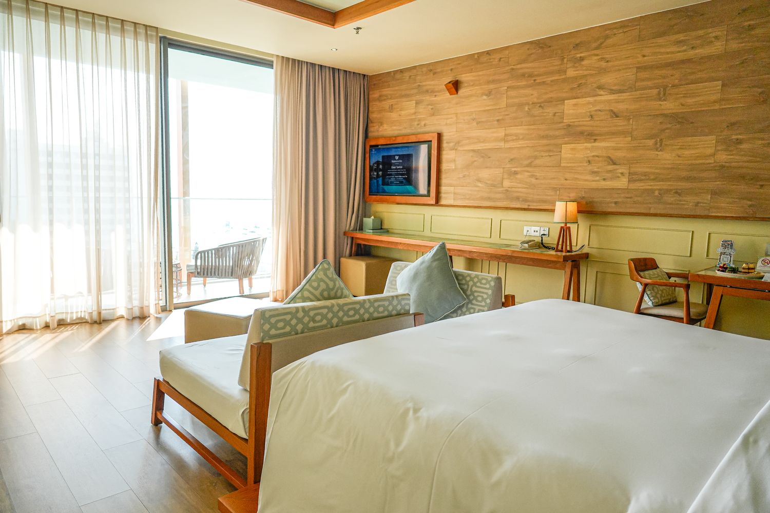 越南頭頓住宿推薦 Fusion Suites Vung Tau|絕美頂樓無邊際泳池，胡志明近郊海景渡假天堂! @混血珊莎的奇幻旅程