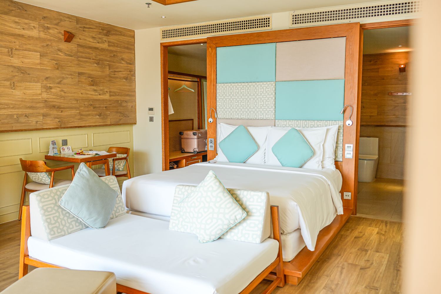 越南頭頓住宿推薦 Fusion Suites Vung Tau|絕美頂樓無邊際泳池，胡志明近郊海景渡假天堂! @混血珊莎的奇幻旅程