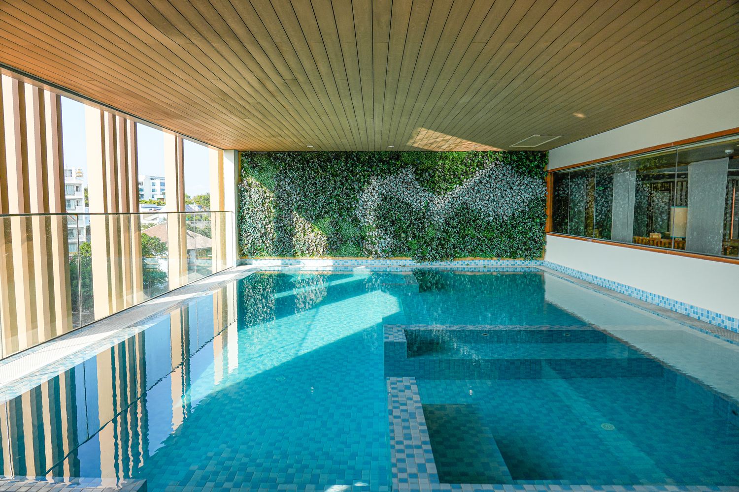 越南頭頓住宿推薦 Fusion Suites Vung Tau|絕美頂樓無邊際泳池，胡志明近郊海景渡假天堂! @混血珊莎的奇幻旅程