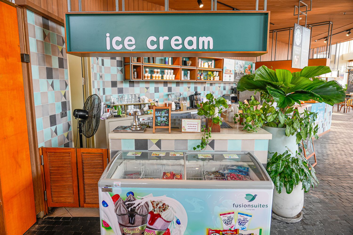 越南頭頓住宿推薦 Fusion Suites Vung Tau|絕美頂樓無邊際泳池，胡志明近郊海景渡假天堂! @混血珊莎的奇幻旅程