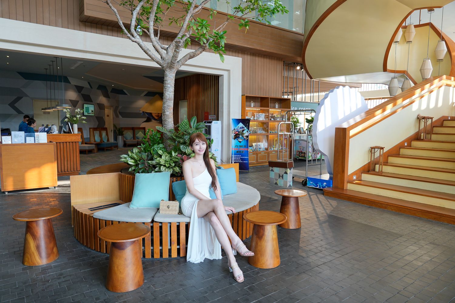 越南頭頓住宿推薦 Fusion Suites Vung Tau|絕美頂樓無邊際泳池，胡志明近郊海景渡假天堂! @混血珊莎的奇幻旅程