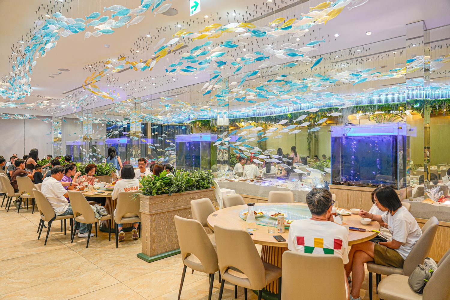 【宜蘭礁溪美食】葛瑪蘭海鮮餐廳：高CP值現撈海鮮與宜蘭特色手路菜! @混血珊莎的奇幻旅程
