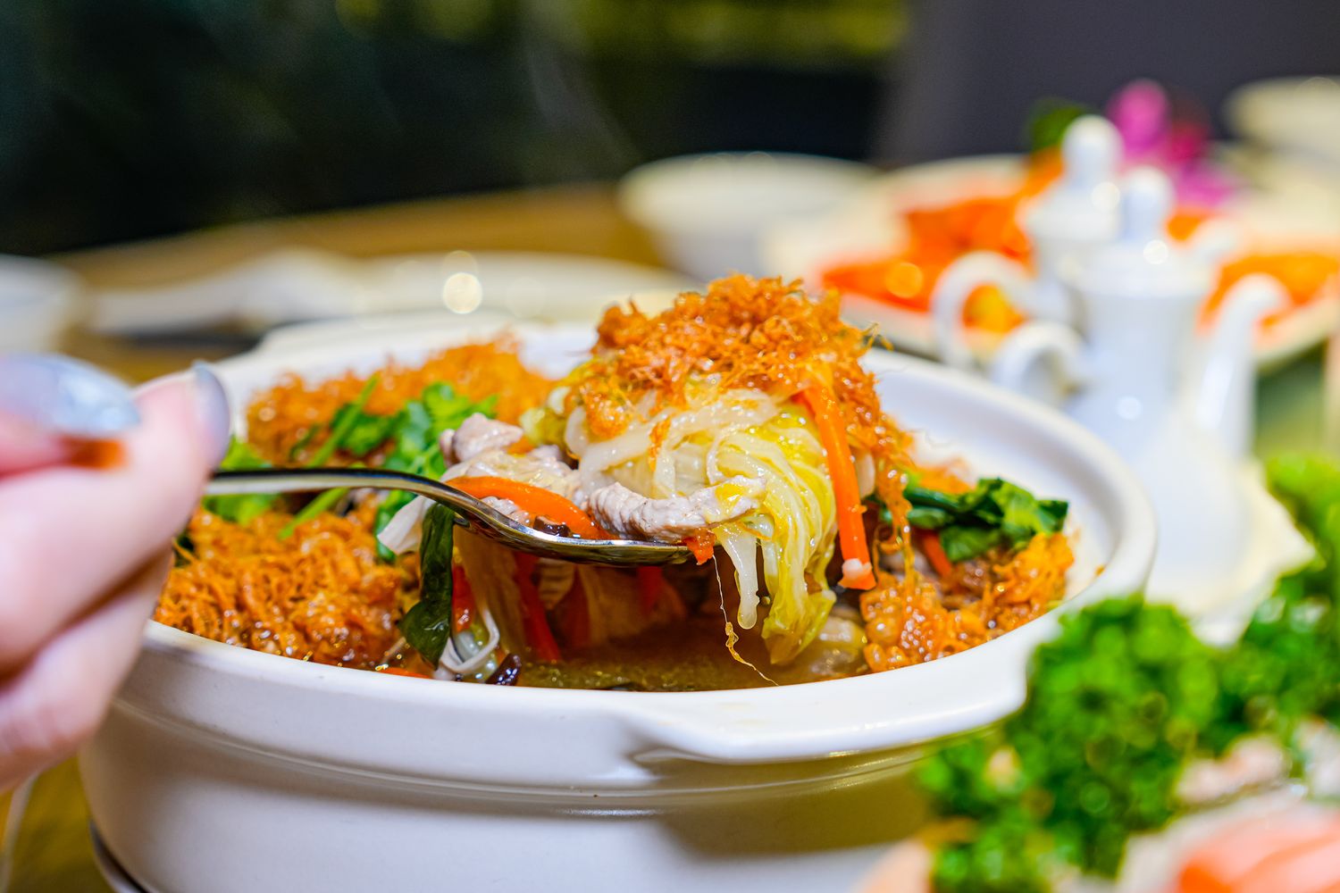 【宜蘭礁溪美食】葛瑪蘭海鮮餐廳：高CP值現撈海鮮與宜蘭特色手路菜! @混血珊莎的奇幻旅程