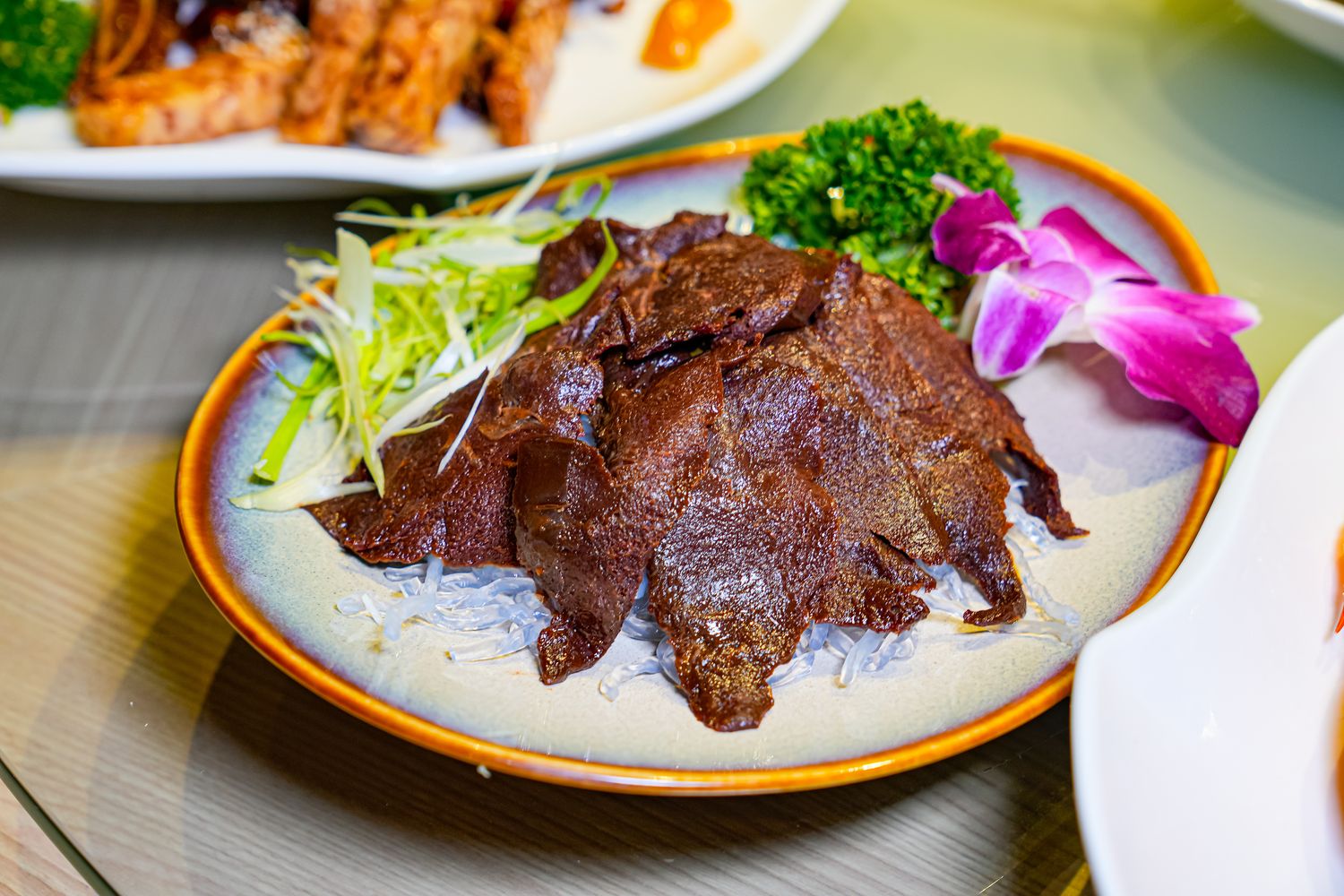 【宜蘭礁溪美食】葛瑪蘭海鮮餐廳：高CP值現撈海鮮與宜蘭特色手路菜! @混血珊莎的奇幻旅程