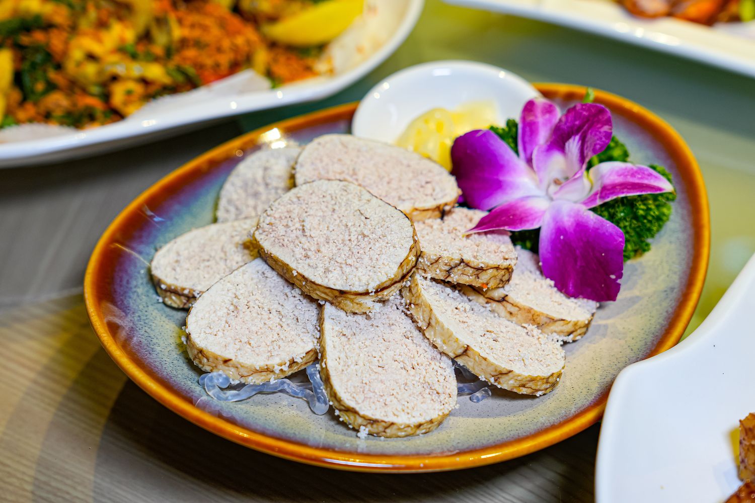 【宜蘭礁溪美食】葛瑪蘭海鮮餐廳：高CP值現撈海鮮與宜蘭特色手路菜! @混血珊莎的奇幻旅程