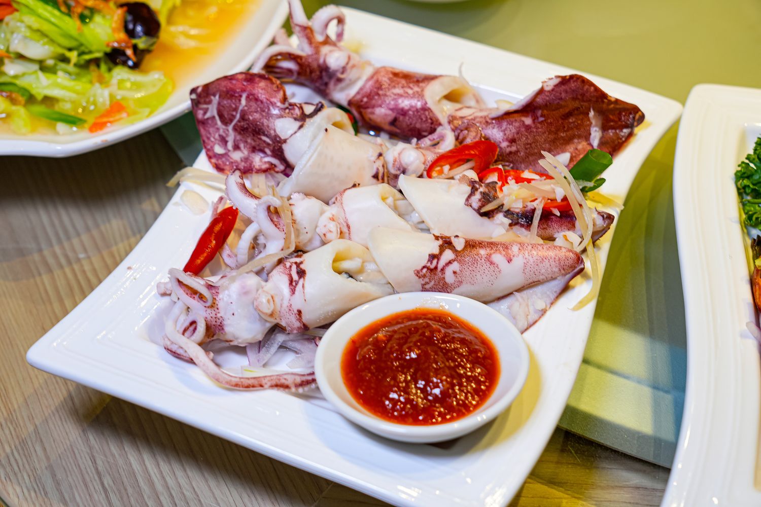 【宜蘭礁溪美食】葛瑪蘭海鮮餐廳：高CP值現撈海鮮與宜蘭特色手路菜! @混血珊莎的奇幻旅程
