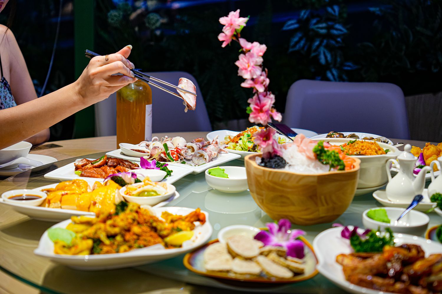 【宜蘭礁溪美食】葛瑪蘭海鮮餐廳：高CP值現撈海鮮與宜蘭特色手路菜! @混血珊莎的奇幻旅程