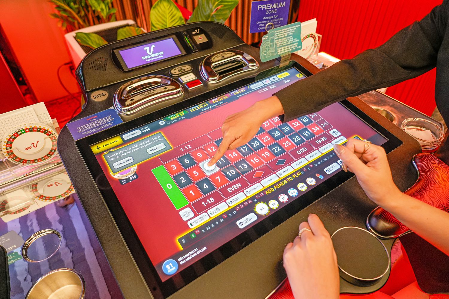 【胡志明夜生活推薦】五星飯店結合牛排饗宴與娛樂賭場，Club V 一站式沉浸放鬆之旅! @混血珊莎的奇幻旅程