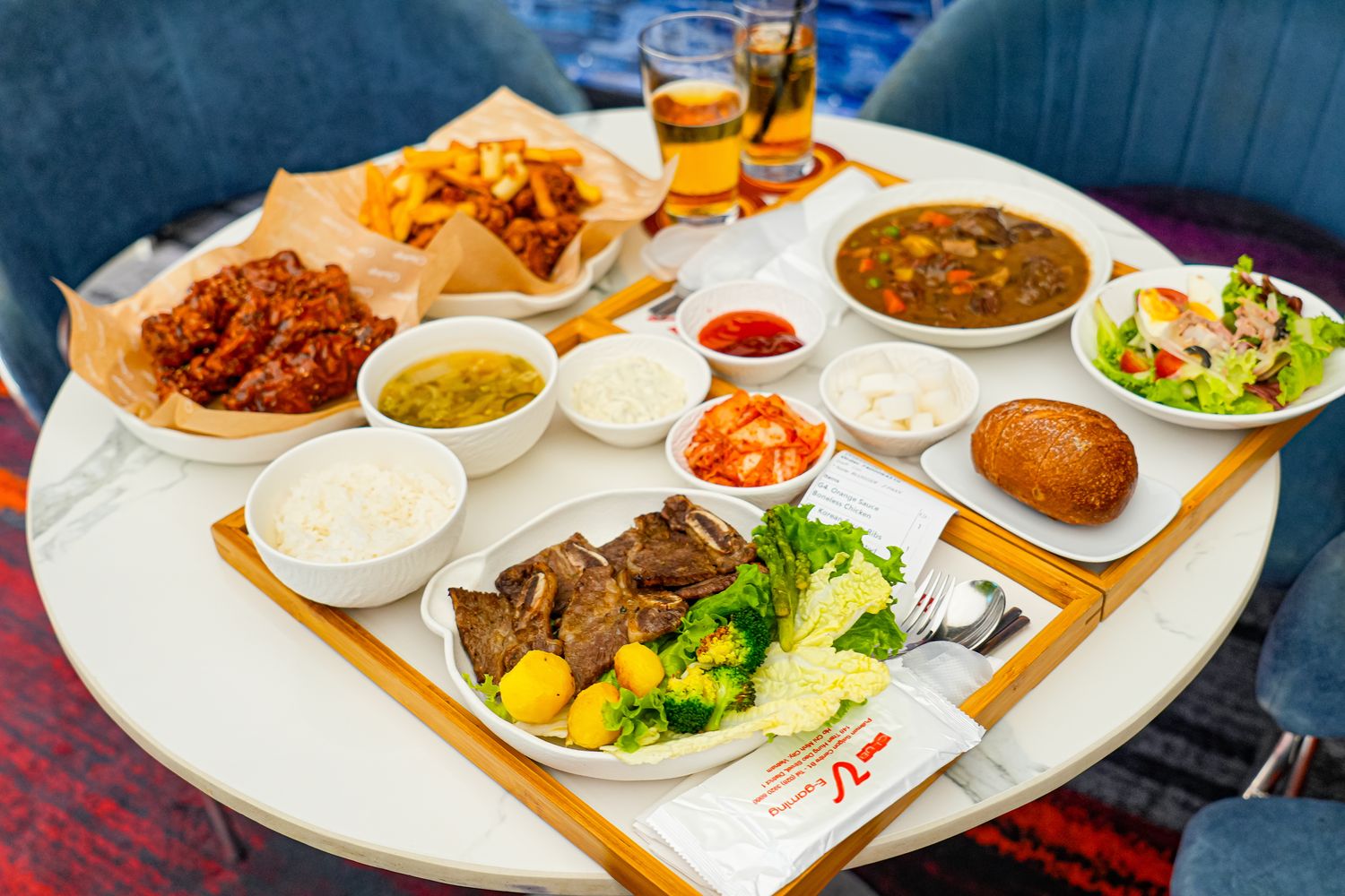 【胡志明夜生活推薦】五星飯店結合牛排饗宴與娛樂賭場，Club V 一站式沉浸放鬆之旅! @混血珊莎的奇幻旅程
