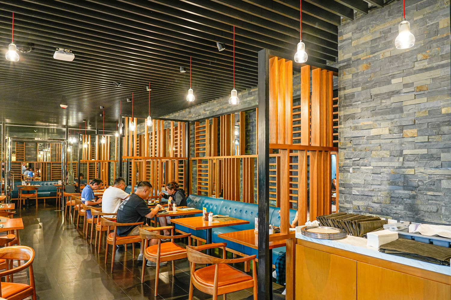 【香港住宿分享】九龍尖沙咀 Hotel ICON 唯港薈，躺看維港夜景，專屬 Lounge 尊榮享受! @混血珊莎的奇幻旅程