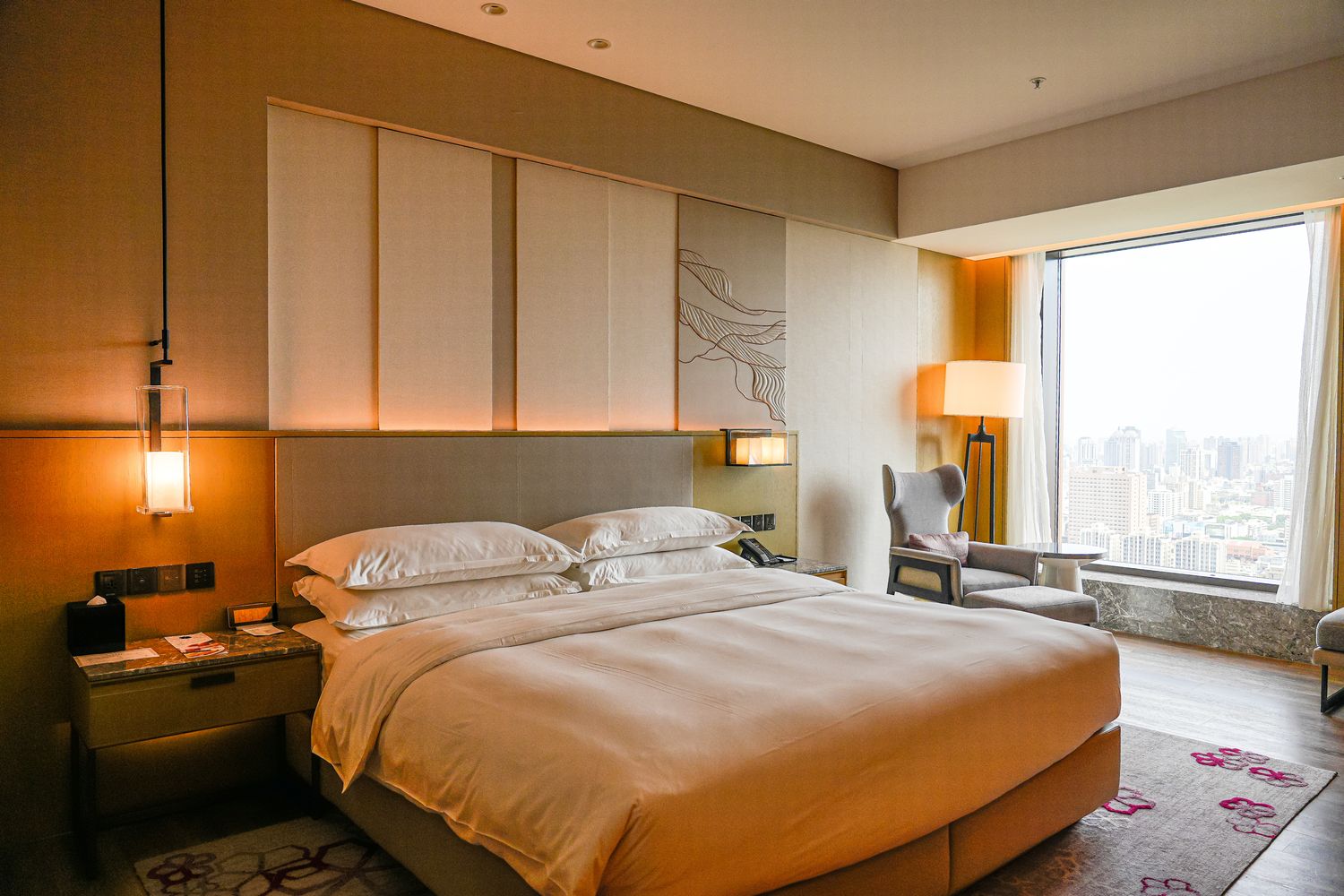 高雄萬豪｜美享地牛排館：米其林主廚法式牛排饗宴，五週年住房專案高鐵、住宿、美食一站式度假! @混血珊莎的奇幻旅程