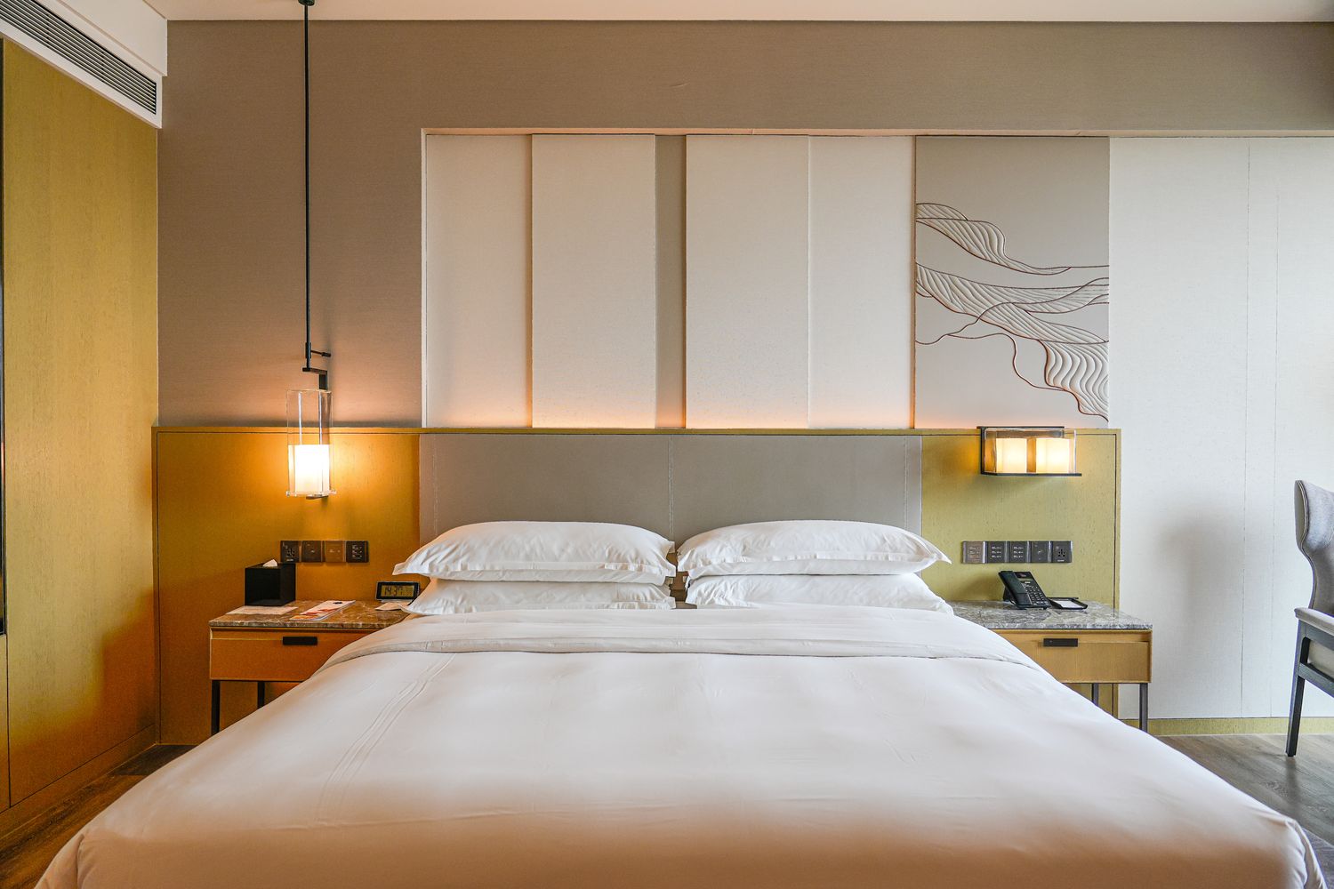 高雄萬豪｜美享地牛排館：米其林主廚法式牛排饗宴，五週年住房專案高鐵、住宿、美食一站式度假! @混血珊莎的奇幻旅程