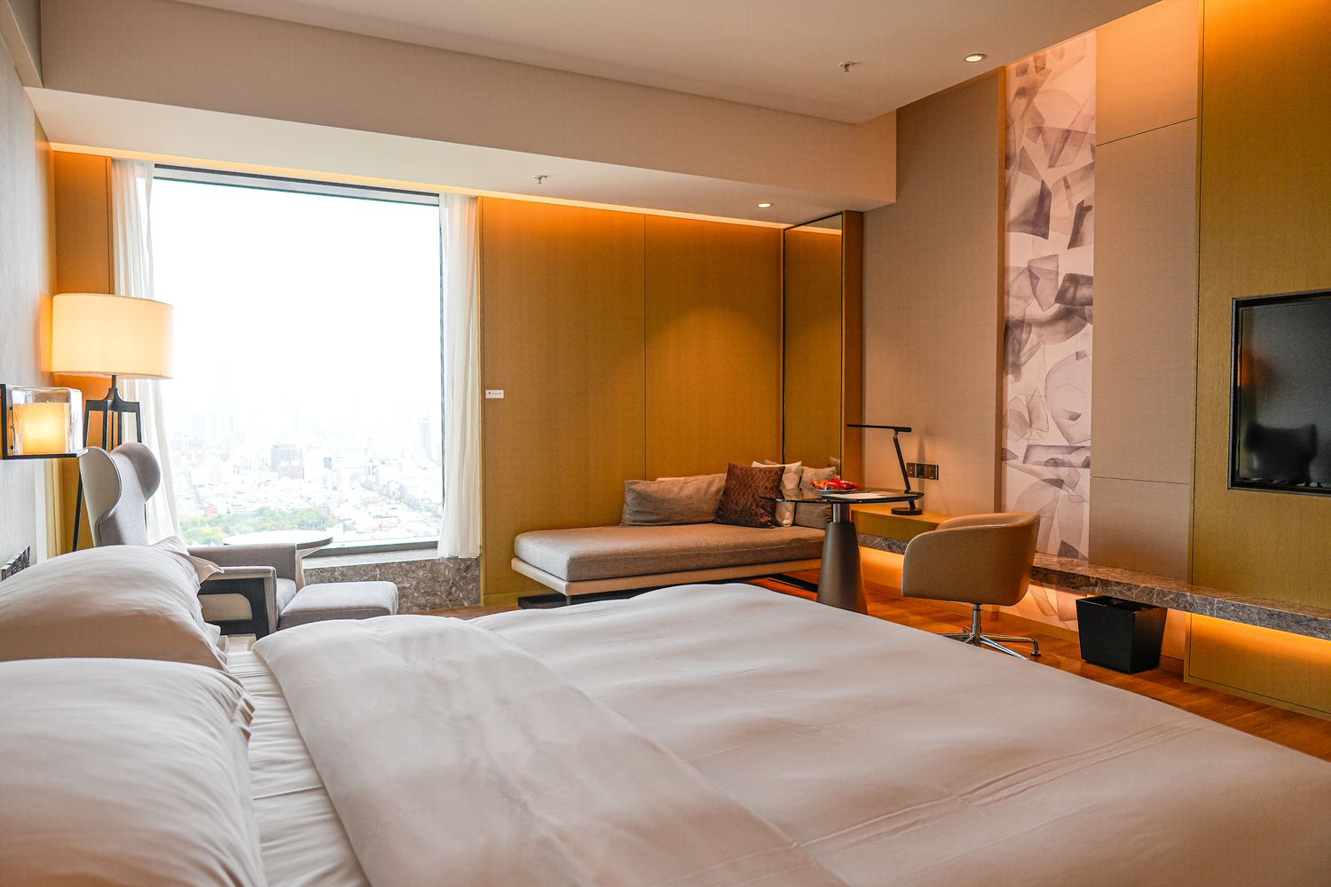 高雄萬豪｜美享地牛排館：米其林主廚法式牛排饗宴，五週年住房專案高鐵、住宿、美食一站式度假! @混血珊莎的奇幻旅程